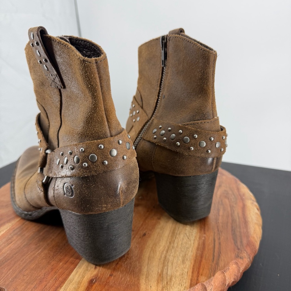 Born Slater Women's Harness Strap Cowboy Ankle Boots in a brown suede finish 9.5 - Picture 5 of 8